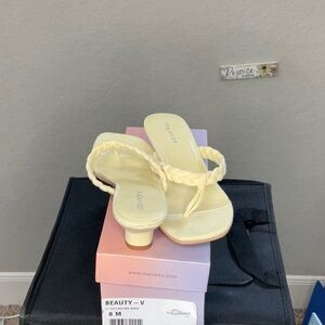 Lisa Vicky Beauty Yellow Sandals for Effortless Style